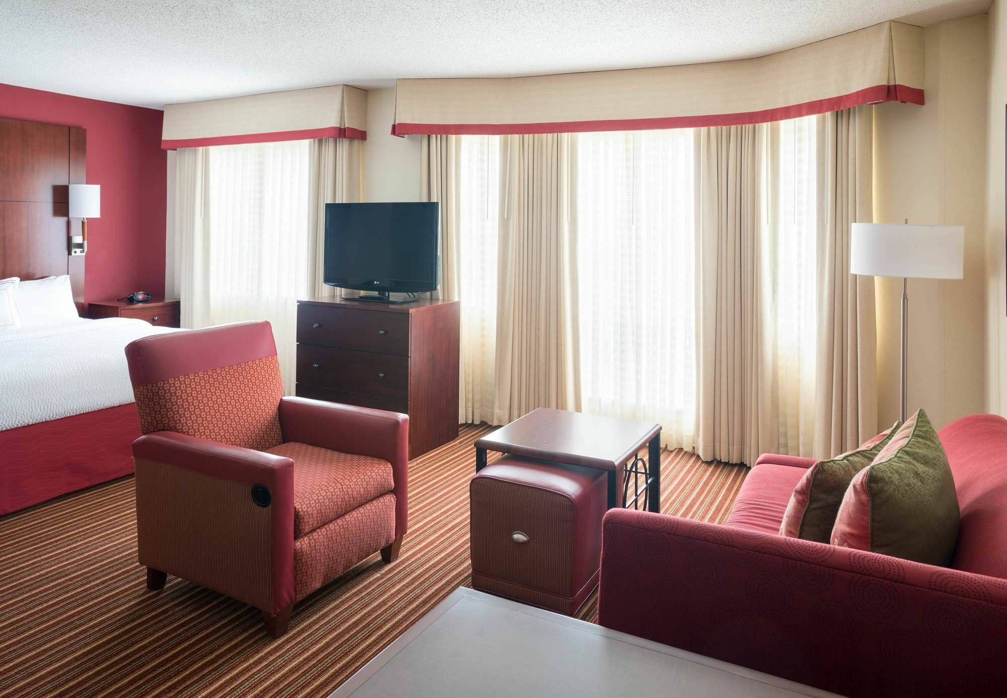 Sonesta Es Suites Cincinnati - Блу-Аш Екстер'єр фото